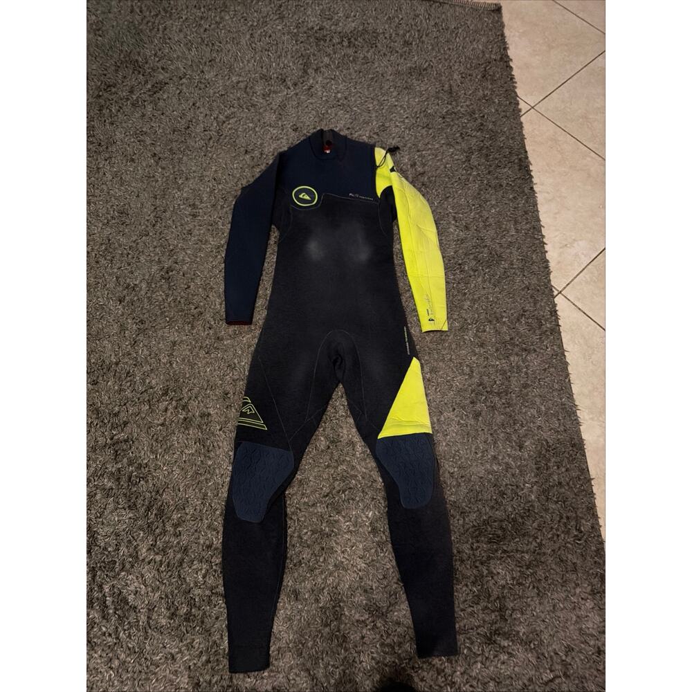 Quick Silver Wetsuit 4/3 Men’s Size MT
